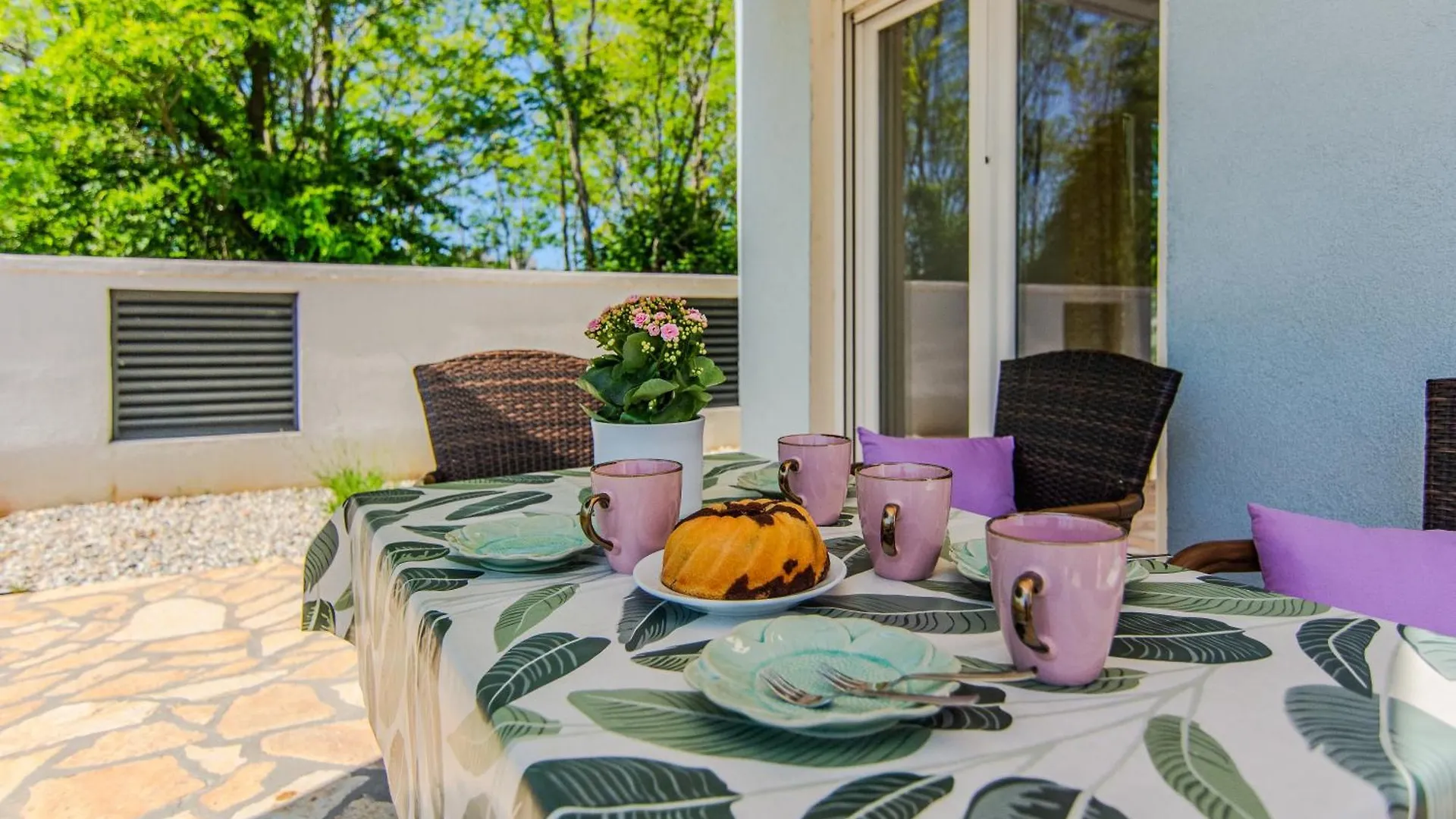 Aparthotel House Calm Forest 5 Minutes Walking From The Sandy Beach Privlaka  Croatia